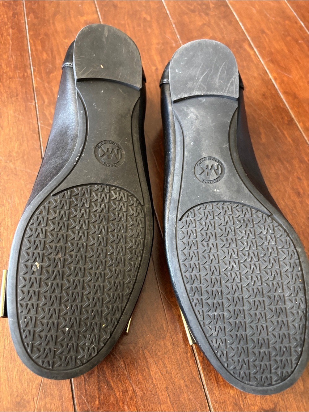 Michael Kors Bow Flats - Picture 4 of 5
